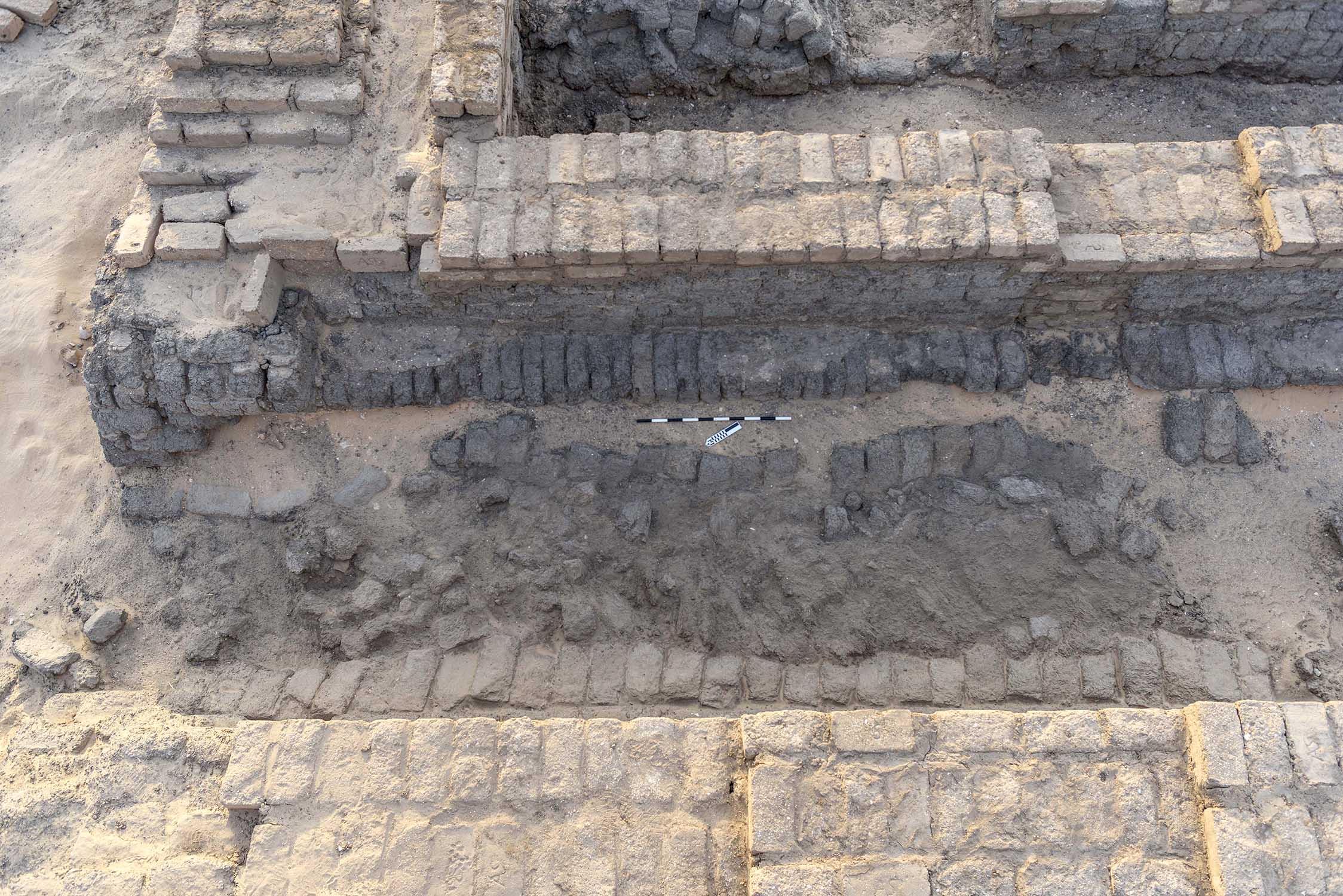 ayman damarane2018aymanaby@gmail.com